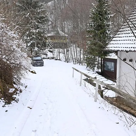 Casa De Vacanta Piatra Craiului La Doi Viermi シャレー