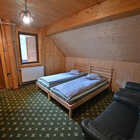 Casa De Vacanta Piatra Craiului La Doi Viermi シャレー